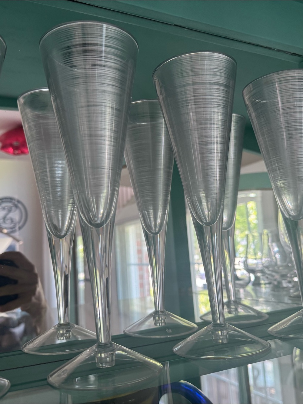 Clear Plastic Champagne Flutes - Elegant Clear Stemware